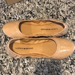 Lucky brand tan ballet flats